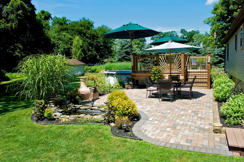 beautiful-backyard-patio
