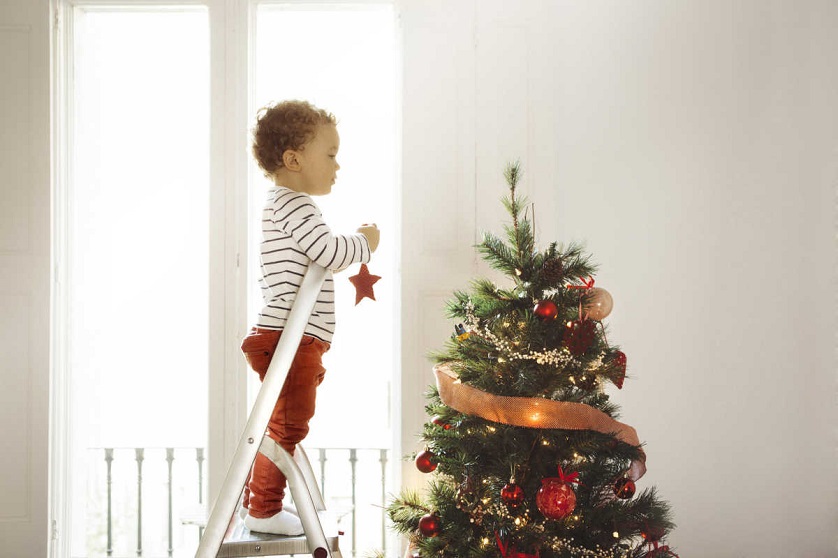 Decorating a Christmas tree