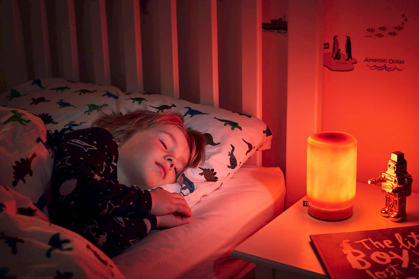 kid-sleeping-with-essential-oil-diffuser
