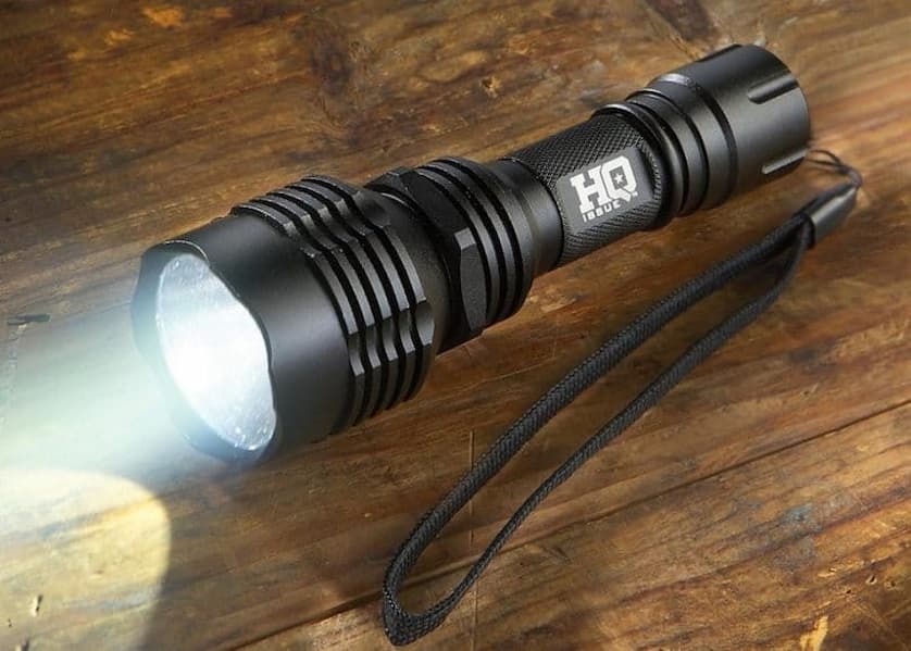 tactical-flashlight