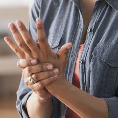 Arthritis Equipment that Can Help when Your Condition Interferes with Daily Life