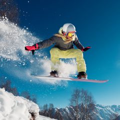 How to Choose the Right Snowboard for Women
