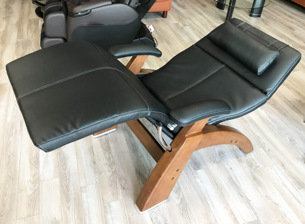 human touch chair black