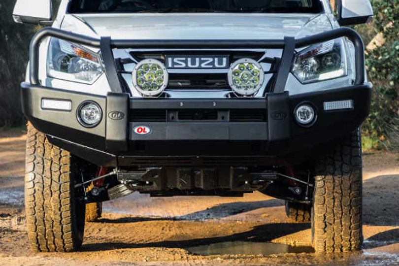 isuzu dmax bull bar