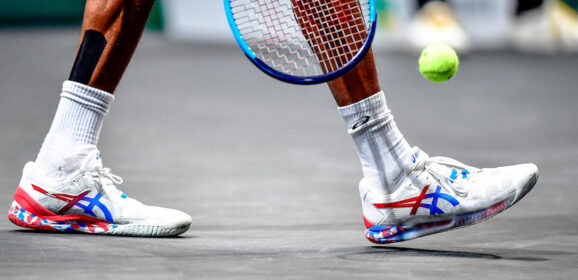 How to Choose the Right Tennis Shoes