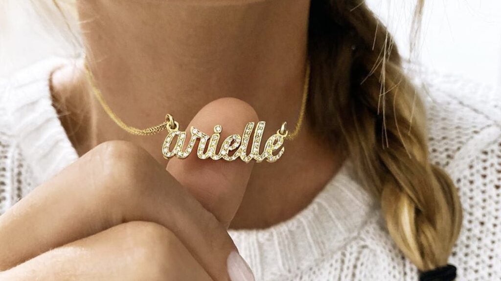 personalised gold necklace