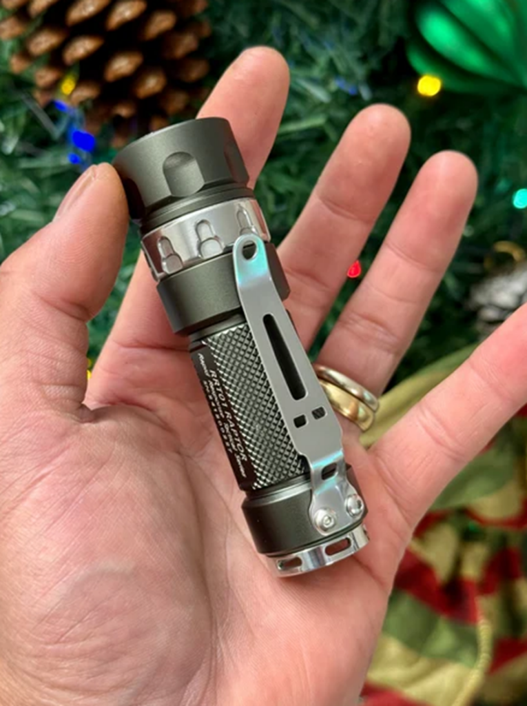 Jetbeam RRT01vn V2