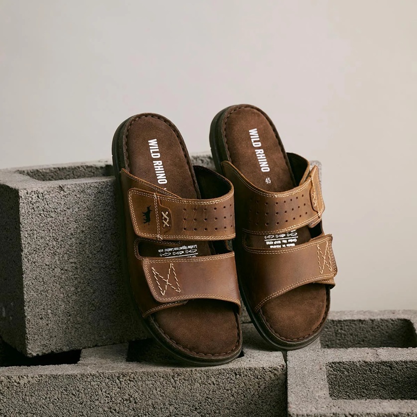 Reef Sandals Brown